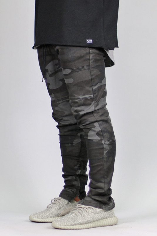 Black Camo Zipper Pants