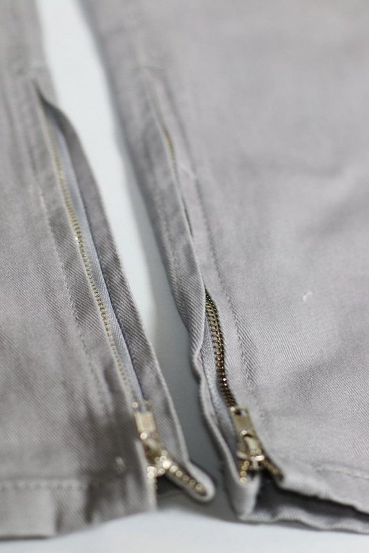 Gray Zipper Pants