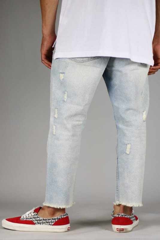 LT.Blue Crop Jeans