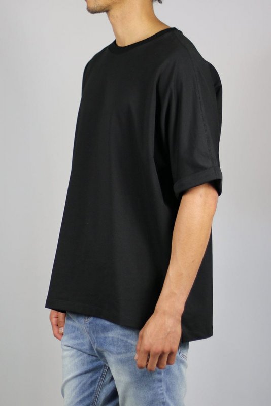 Hana Sleeve T-Shirts